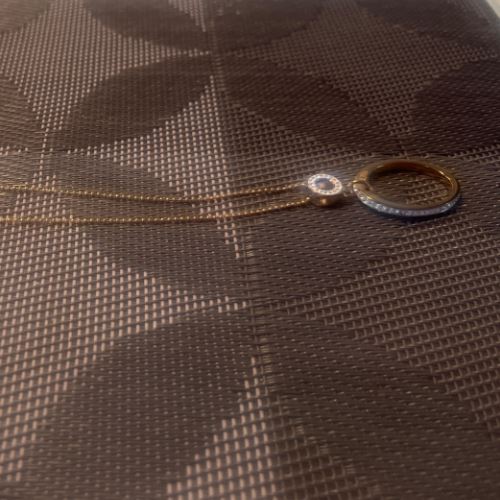 フォリフォリネックレス