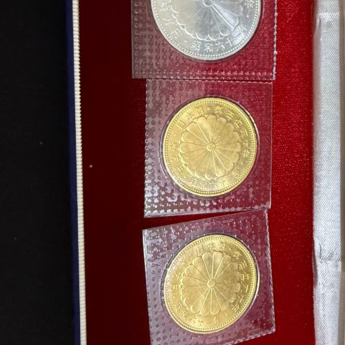 天皇陛下在位60周年記念貨幣