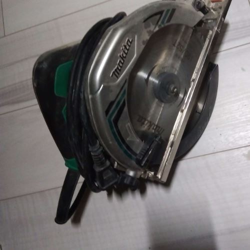 マキタM585丸のこ