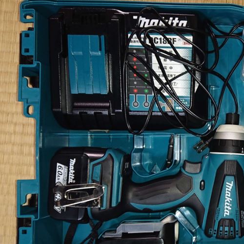 マキタ 充電式 インパクトドライバー TP131DRGX