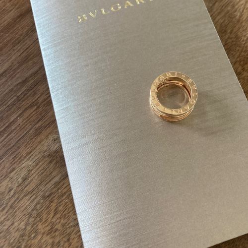 ブルガリ　ビーゼロワン　レジェンド　リング