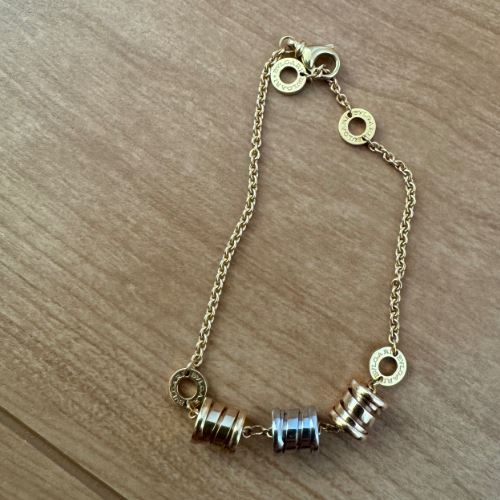 ブルガリゼロワンブレスレット