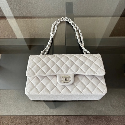 シャネル マトラッセ アイボリー グレインドカーフスキンの画像