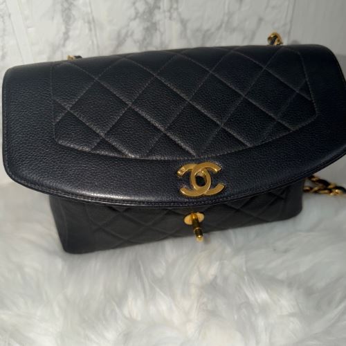 ダイアナマトラッセキャビアスキン25