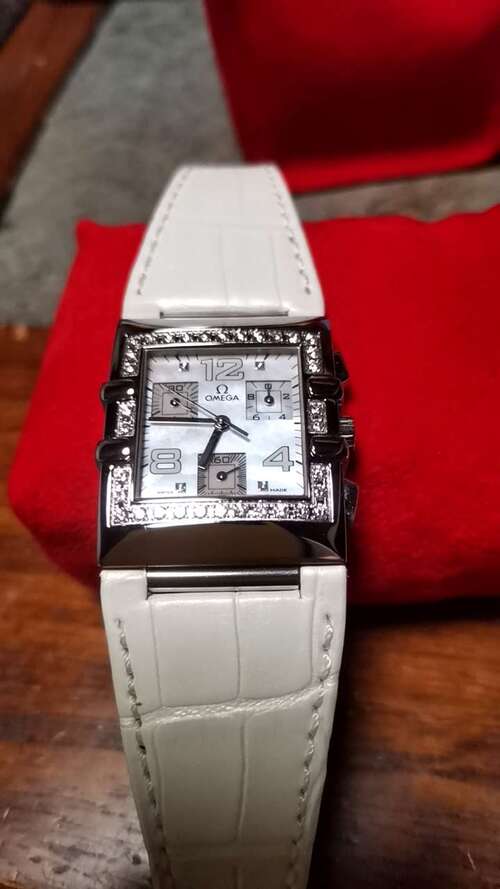 コンステレーションダイヤベゼルシェルクロノグラフ