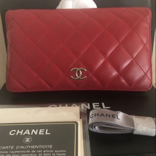 シャネル マトラッセ 財布