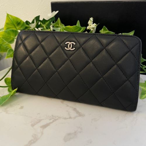 シャネル マトラッセ 財布