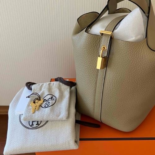 エルメス ピコタン