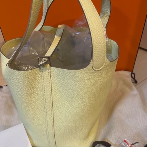 エルメス ピコタン