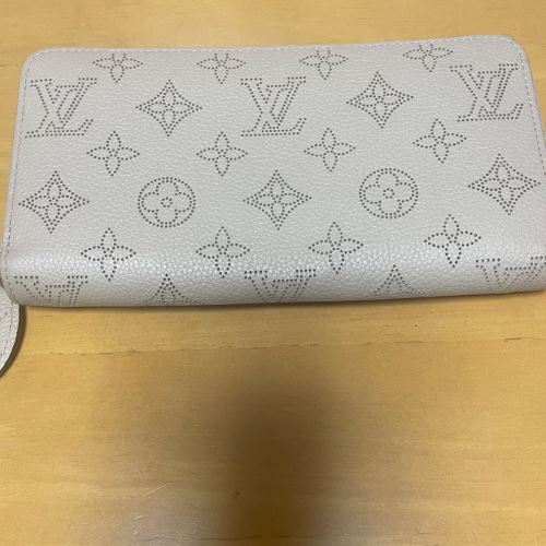 マヒナジッピウォレット