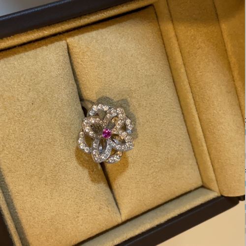 ルイヴィトン　バーグ クランカット オープン フラワー リング