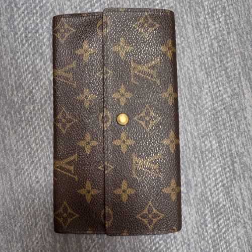 ルイヴィトン　モノグラム ポルトトレゾール・インターナショナル 3つ折り財布