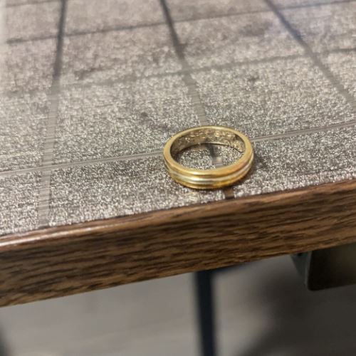 カルティエ　スリーゴールドウェディングバンド