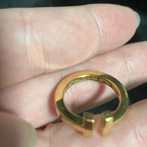 ティファニー スクエアリング イエローゴールド