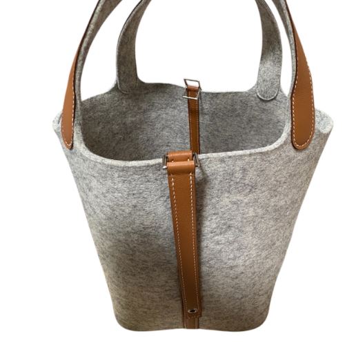 エルメス エブリン