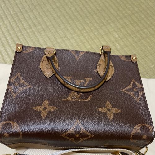 ルイ・ヴィトンモノグラムオンザゴーpm