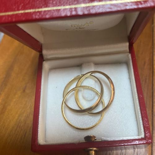 カルティエトリニティ3連リング