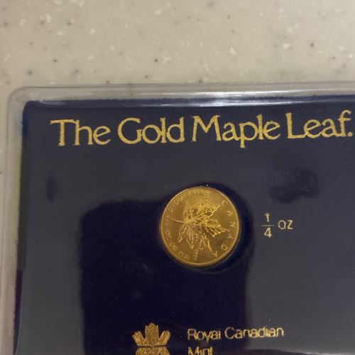 メイプルリーフ1/4ozケース付き
