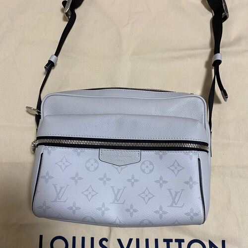ルイ・ヴィトン タイガラマ アウトドアメッセンジャーPM/M30243