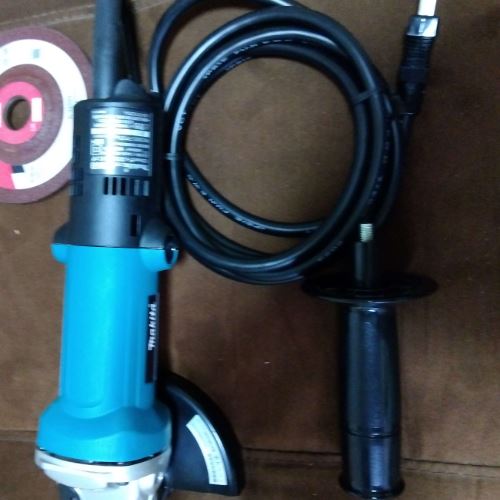 マキタ ディスクグラインダ 125mm 9535B