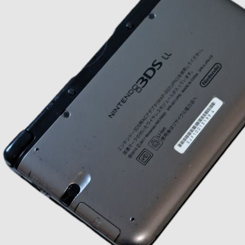 ニンテンドー3DS シルバー×ブラック SPR-001(JPN)