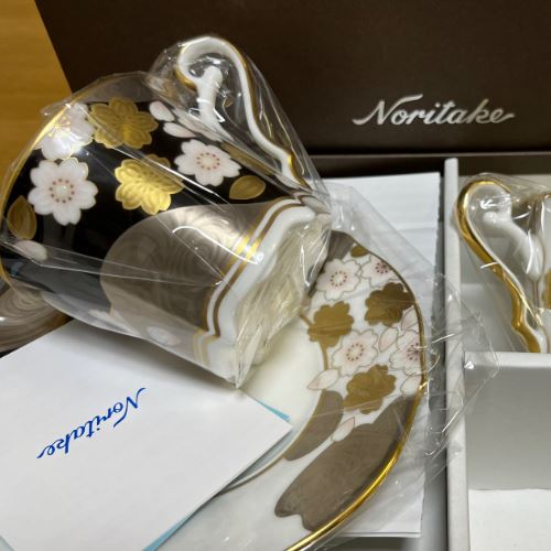 ノリタケ　ティーカップ＆ソーサー　2脚