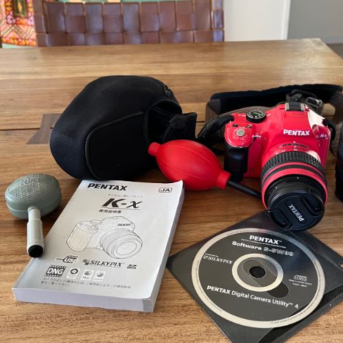 PENTAX デジタル一眼レフカメラ K-x ダブルズームキットレッド