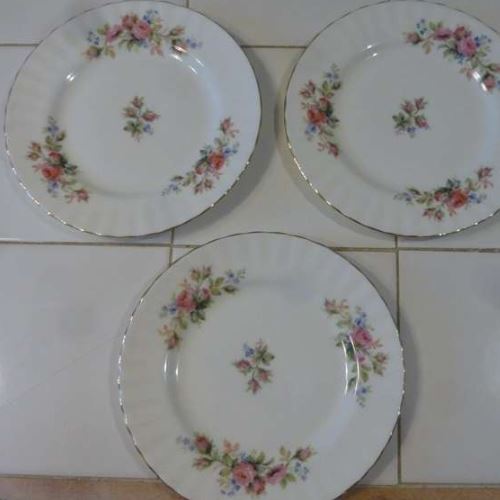 Royal Albert（ロイヤルアルバート）モスローズ　ケーキ皿3枚