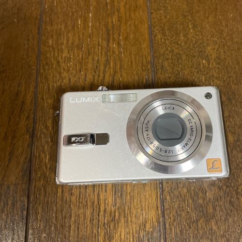 ルミックスコンパクトカメラ
