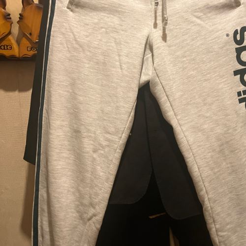 adidas、スウェット下