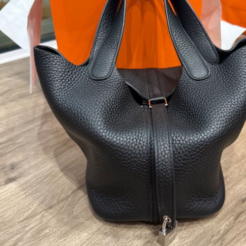 エルメス ピコタン