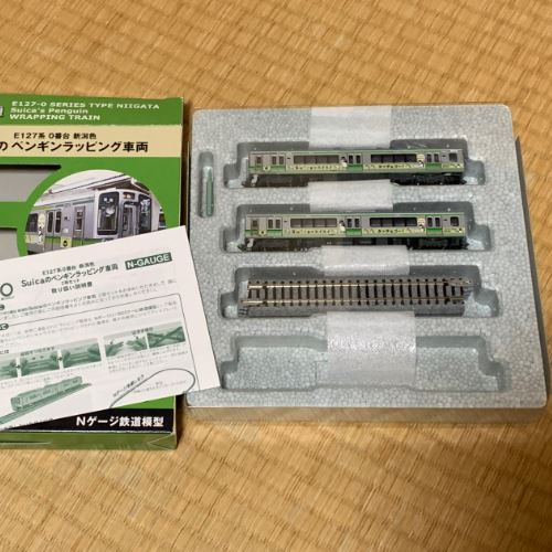 鉄道模型 KATO E127系0番台新潟色Suicaのペンギンラッピング車両