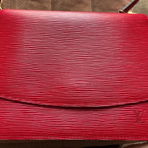 ショルダー　赤