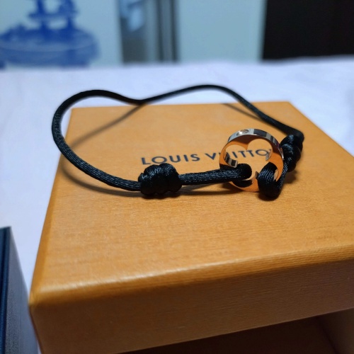 ルイ・ヴィトン　金ブレスレットの画像