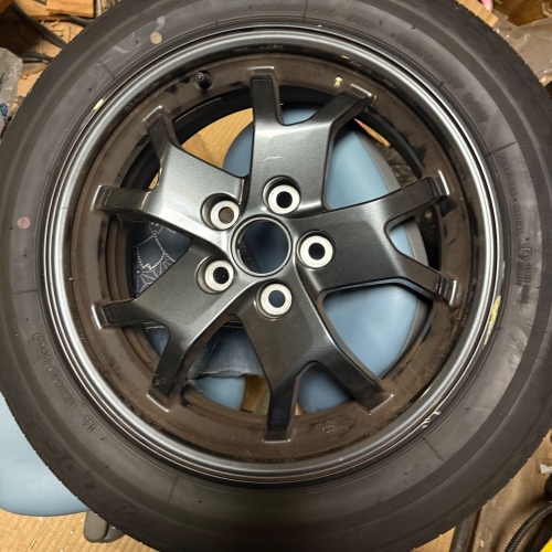 60プリウスU 純正ノーマルタイヤ 1年