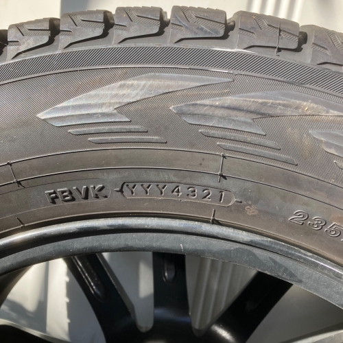 スタッドレスタイヤ