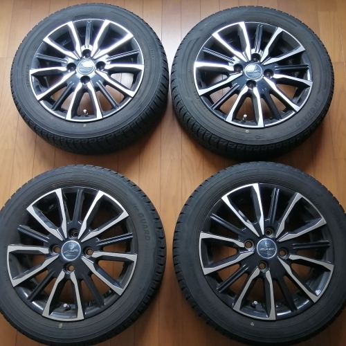 アルミホイール付きスタッドレスタイヤ