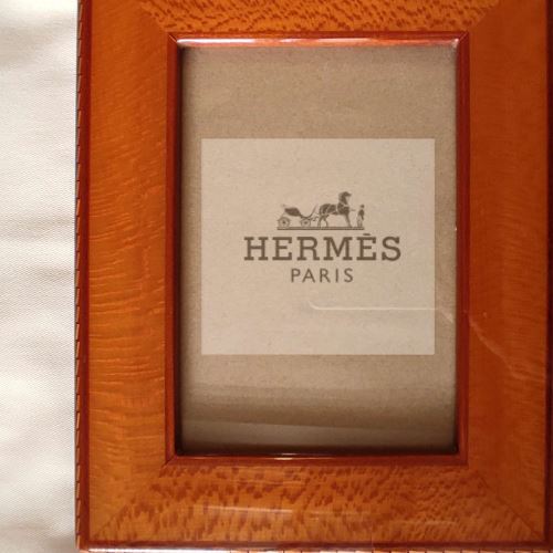 HERMES フォトスタンド　マホガニーラッカー仕上げ　ステッチ模様象嵌