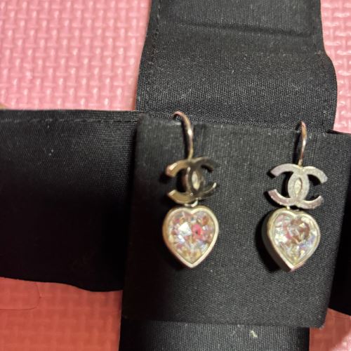 シャネル　ピアス