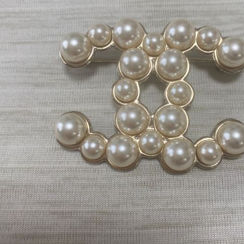 シャネル　パールブローチ