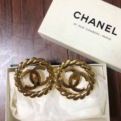 シャネルイヤリング