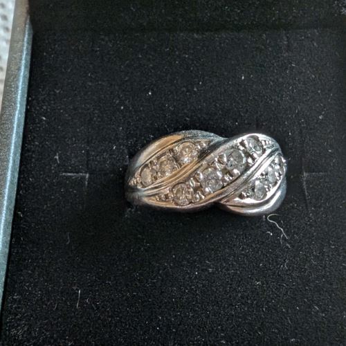 プラチナ　ダイヤ　リング