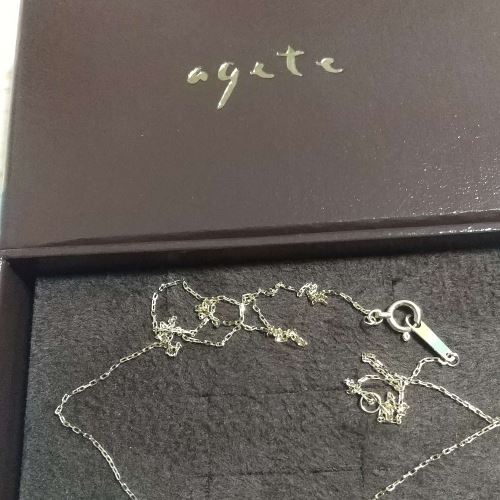 agete k10ダイヤモンドネックレス(着用サイズ鎖骨辺り)