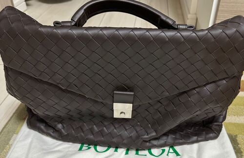 イントレチャートバック