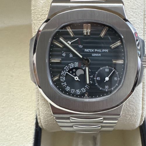 パテックフィリップ ノーチラス 5712/1a