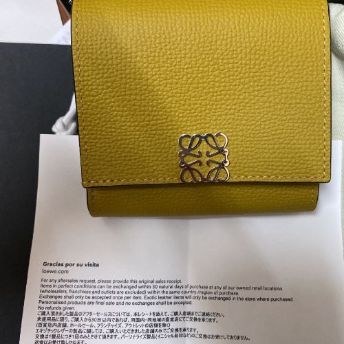 ロエベ 財布 二つ折り