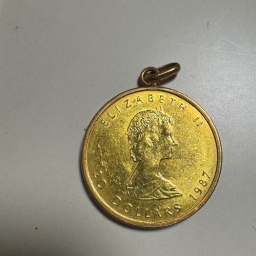 エリザベス2世の20ドル金貨ペンダント