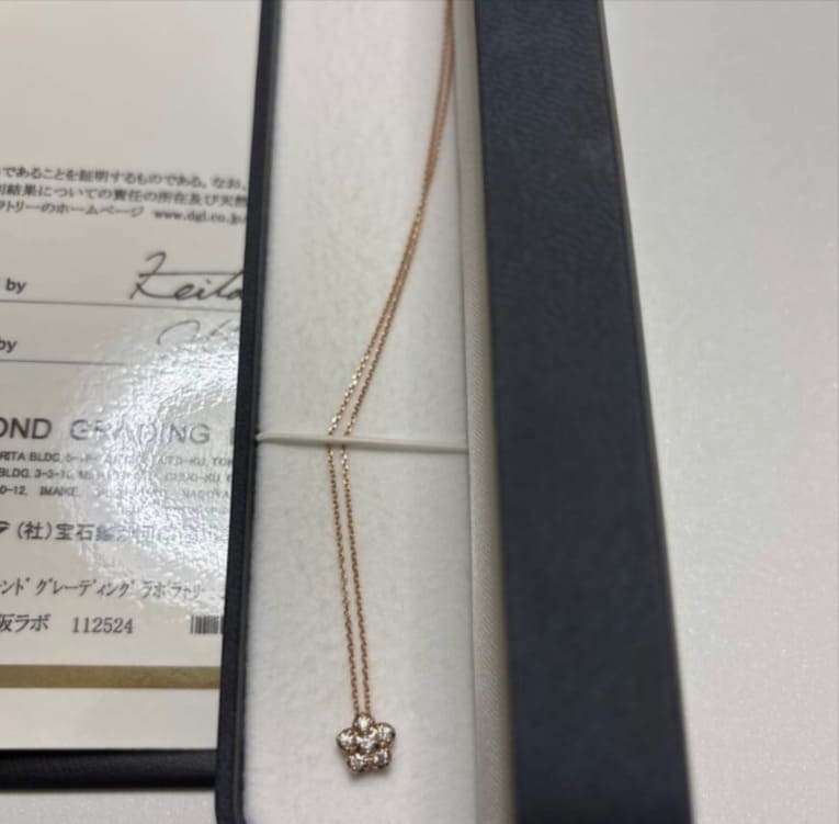 K18ダイヤモンドのピンクゴールドのネックレス