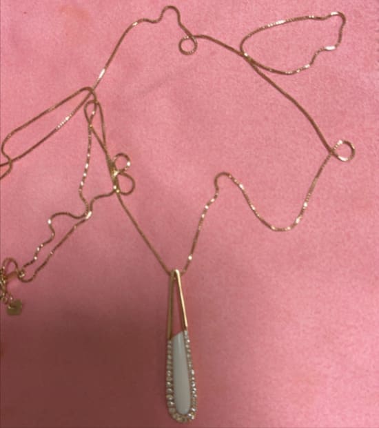 K18PG wh WHITE CHALCEDONY PENDANT