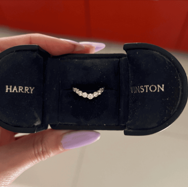 ハリーウィンストン 婚約指輪